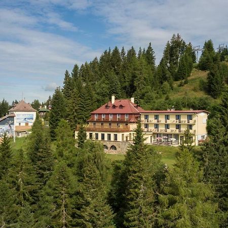 Hotel Alpinum Treffen Exteriér fotografie