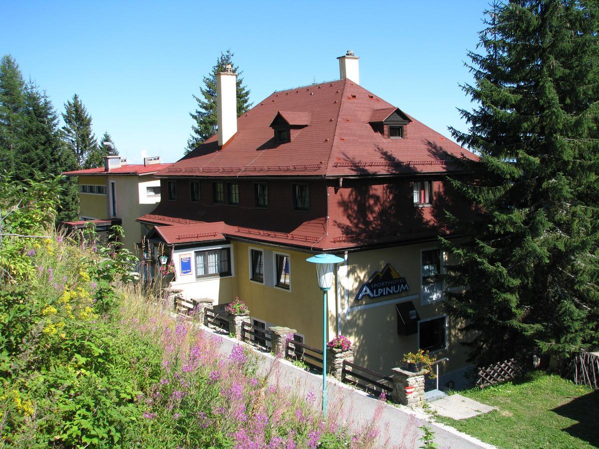 Hotel Alpinum Treffen Exteriér fotografie